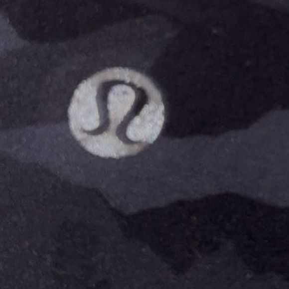 Lululemon Track That Short size 10 with a 5”inseam  Incognito Camo Multi Grey - Picture 16 of 16